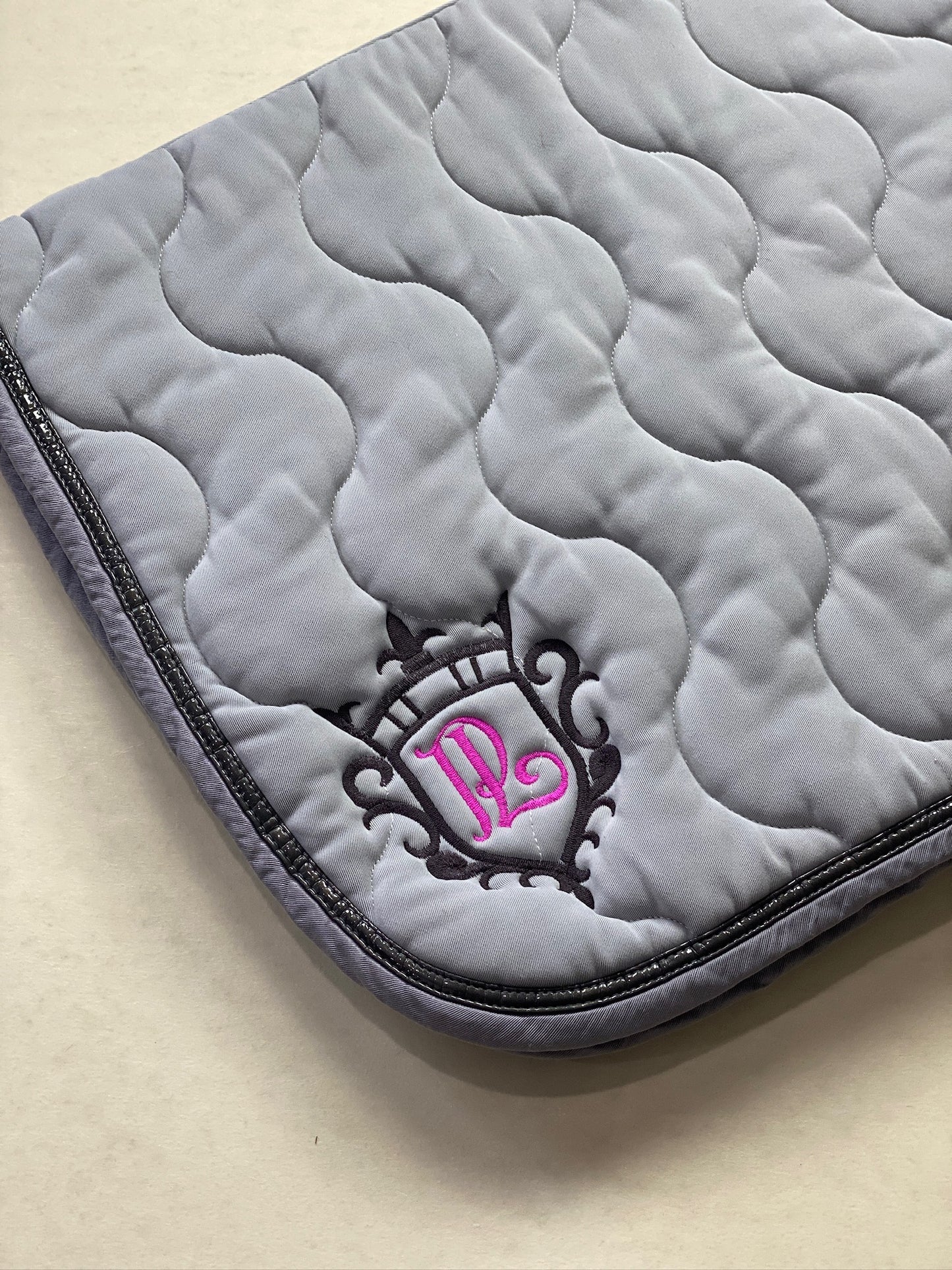 Tapis de selle Pénélope Leprevost Gris