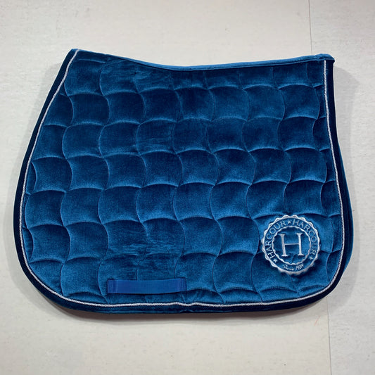 Tapis Harcour SOE Bleu – Full
