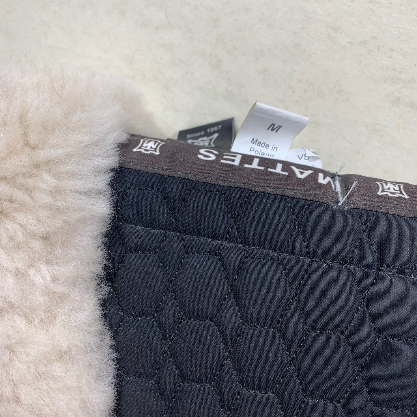 Amortisseur – Mattes – Noir / mouton crème – Taille M