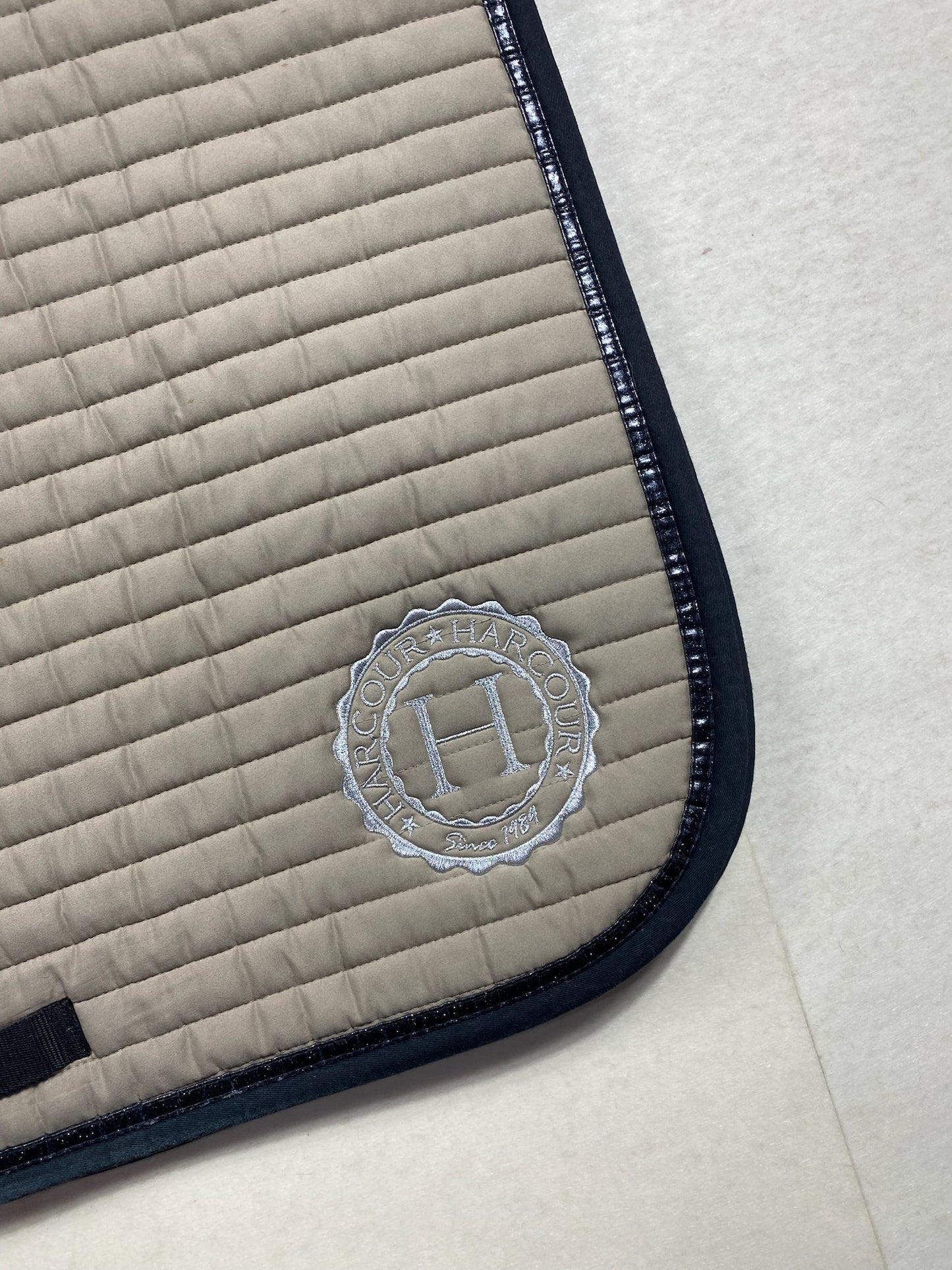 Tapis Harcour Karembar Beige - Dressage