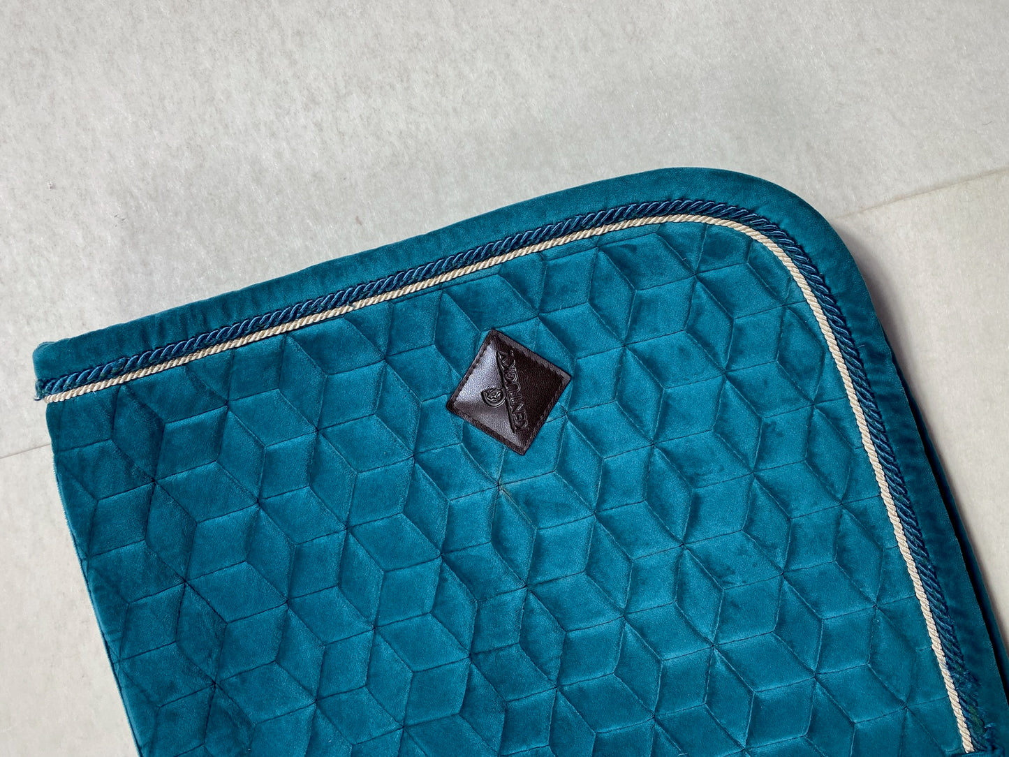 Tapis Kentucky Velvet – Émeraude – Taille Poney