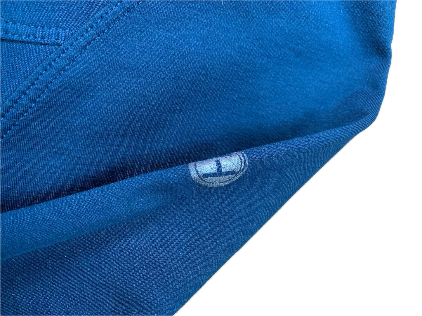 Polo Technique Harcour Manches Longues Bleu : Performance & Style